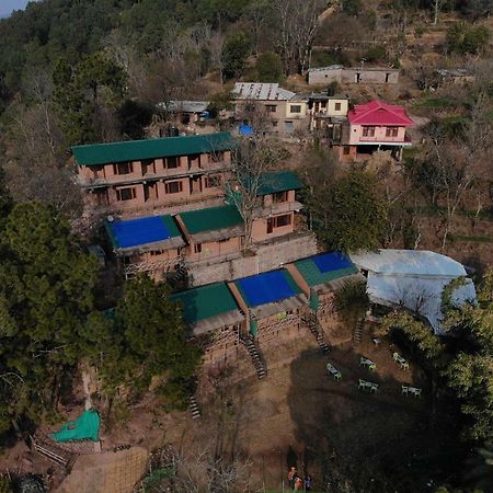 The Mud-House Resort Kasauli Exterior foto
